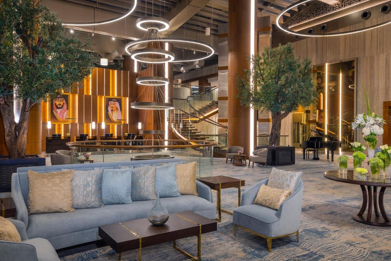 Jeddah Marriott Hotel Madinah Road 外观 照片 The lobby of the hotel