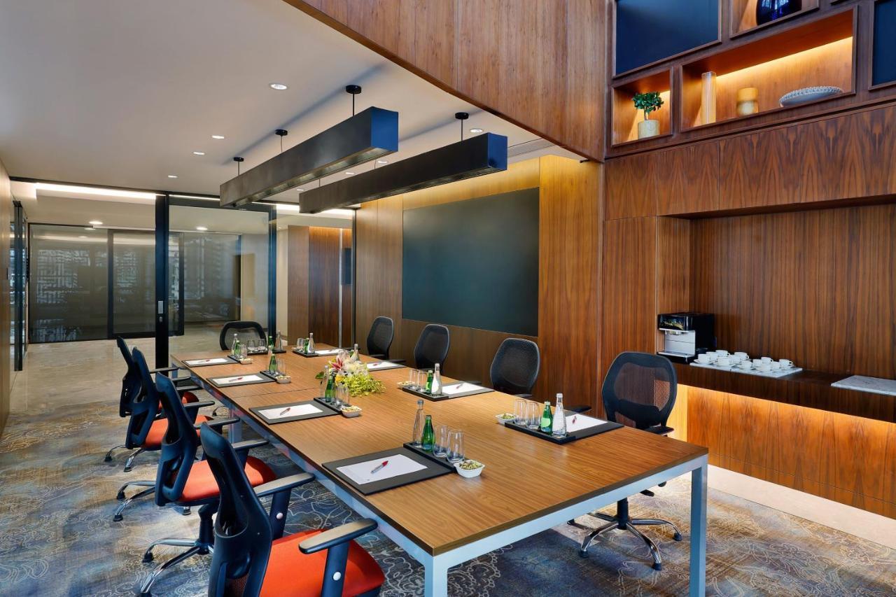 吉达麦地那路万豪酒店 外观 照片 Meeting room at the W Sukhumvit